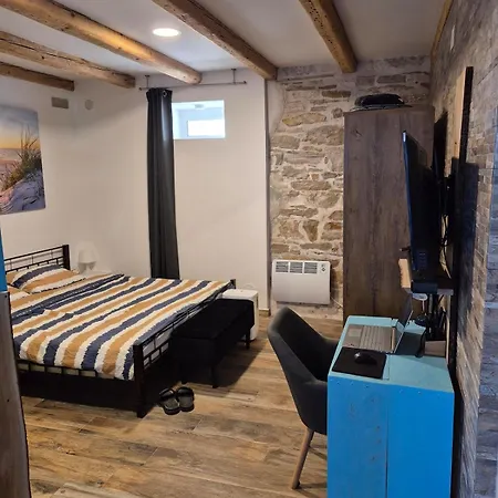 公寓 Doppelzimmer Carmen - Sauna, Badewanne, Wlan