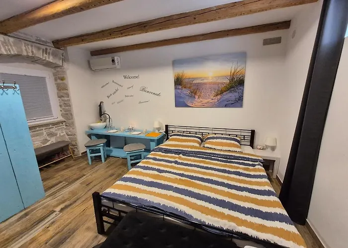 Doppelzimmer Carmen - Sauna, Badewanne, Wlan Pula
