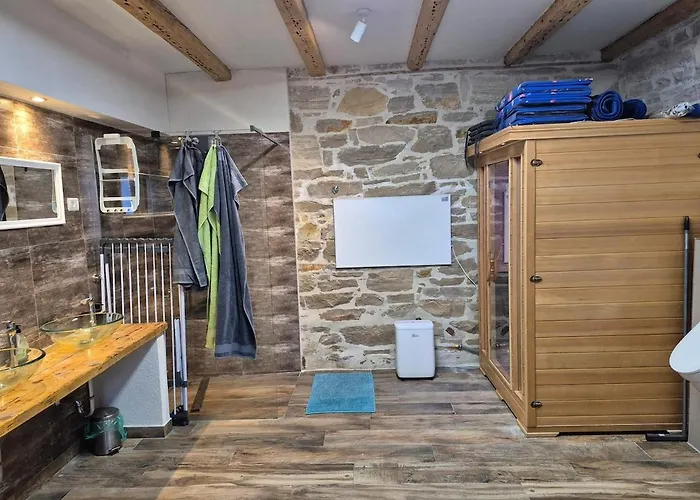 Апартаменты Doppelzimmer Carmen - Sauna, Badewanne, Wlan