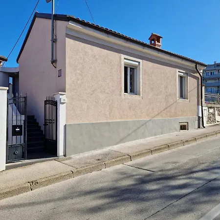 Doppelzimmer Carmen - Sauna, Badewanne, Wlan Apartment