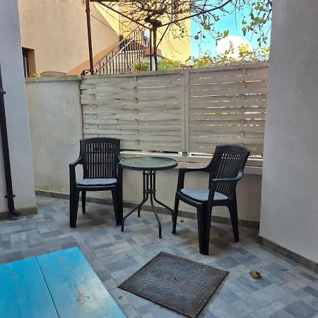 Doppelzimmer Carmen - Sauna, Badewanne, Wlan Apartment Pula