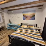 Doppelzimmer Carmen - Sauna, Badewanne, Wlan Pula