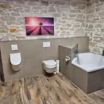 Lejlighed Doppelzimmer Carmen - Sauna, Badewanne, Wlan *
