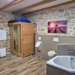 Lejlighed Doppelzimmer Carmen - Sauna, Badewanne, Wlan *
